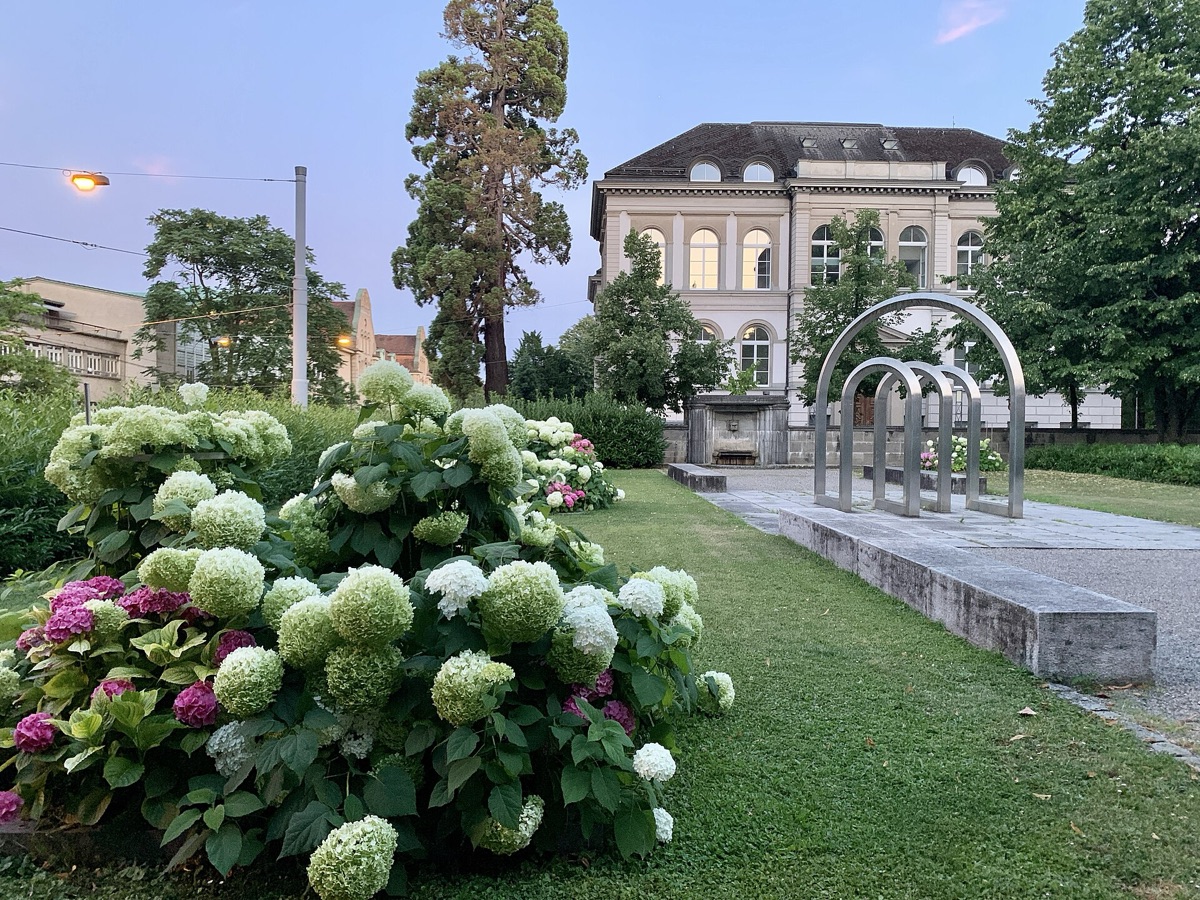 大學建築